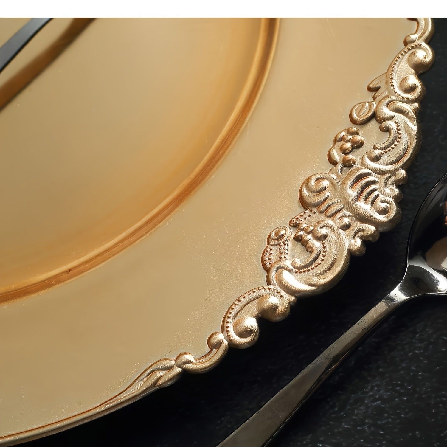 12 Gold Edged Circular Plastic Decorative Tray!